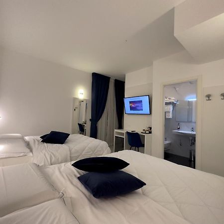 Hotel Smart Cruise Civitavecchia Exteriér fotografie