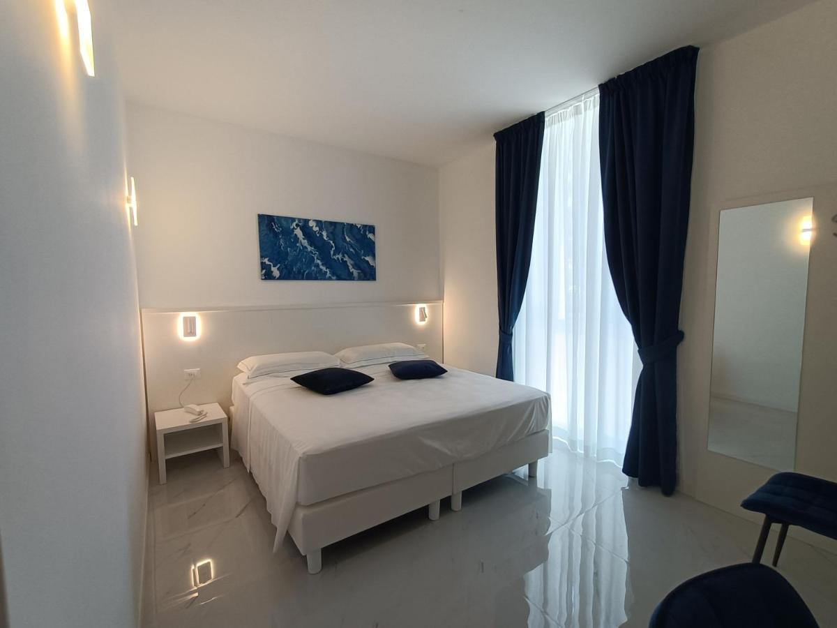 Hotel Smart Cruise Civitavecchia Exteriér fotografie