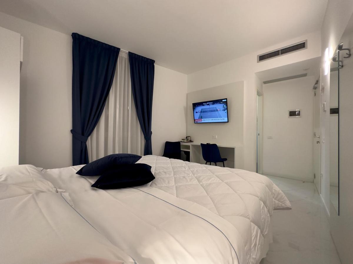 Hotel Smart Cruise Civitavecchia Exteriér fotografie