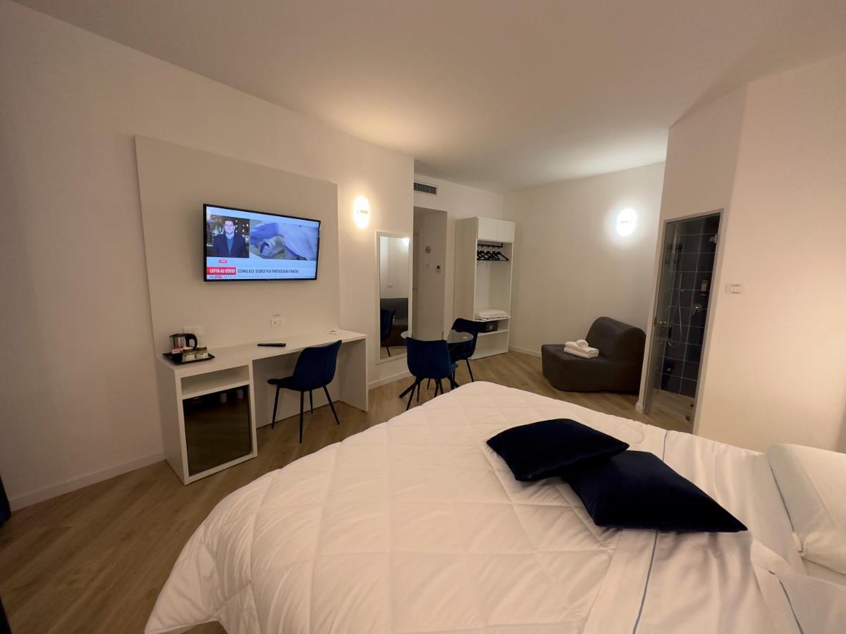 Hotel Smart Cruise Civitavecchia Exteriér fotografie